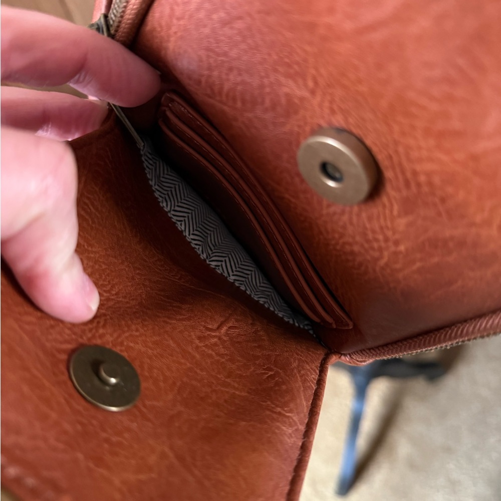 Crossbody bag - Picture 10 of 12